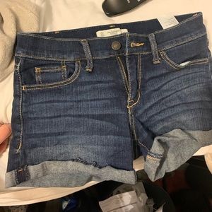 Abercrombie & Fitch sized 00 shorts